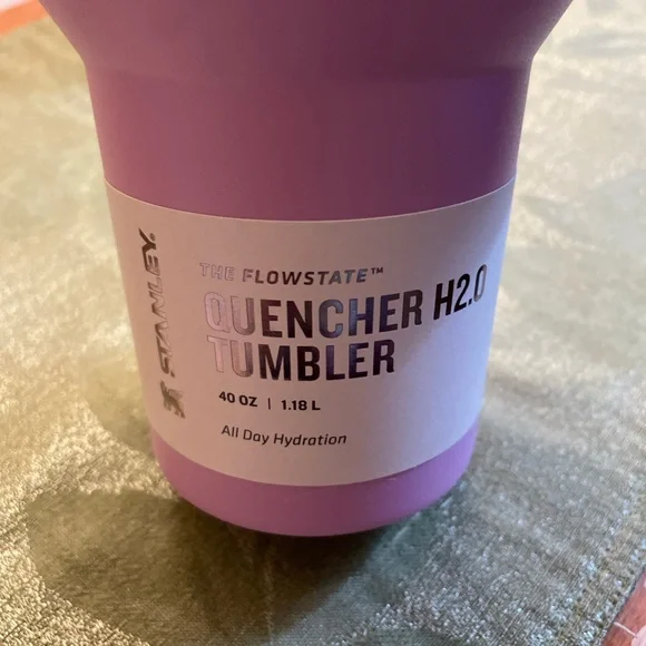 NWOT Stanley Cup 40 oz Mug - Picture 2 of 3